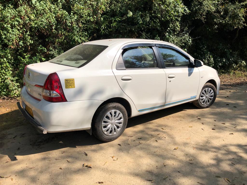 Book Chandigarh to Delhi Taxi Services One Way with IXC Travels